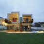 3D-Like Volumes Defining a House in Peru