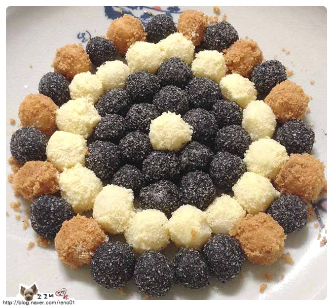 너무쉬운~ 경단만들기~~ *한입에 쏙~ 맛나는 간식 3색경단^^* : 네이버 블로그
