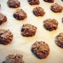 피넛버터 초코칩 오트밀 쿠키 (Peanut Butter Chocolate Chip Oatmeal Cookies)