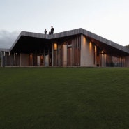 Clifftop House in Maui / Dekleva Gregoric Arhitekti