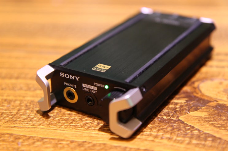SONY] 소니 PHA-2 리뷰 : 섬세하고 단정한 사운드 (포터블 헤드폰앰프