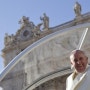 프란치스코 교황의 적그리도적 행보 - 동성애 단체에 대해서 연구해 보라