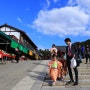 일본여행중 기모노 입은 엄마와 아이