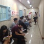 수업 기다리고 있는 수강생 분들.