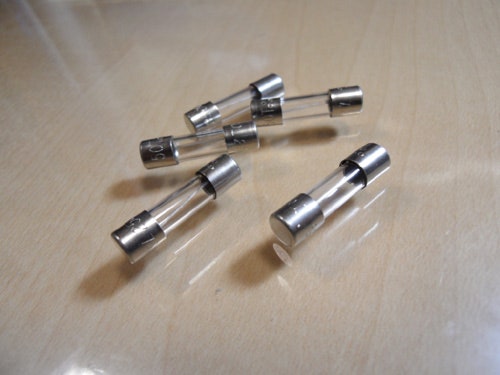 80mA-5A/16-250v) 80pcs 16Value PolySwitch Resettable Polyfuse - Foto 4