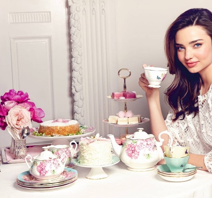 영국황실의 도자기 로얄알버트 Royal Albert 110년이 지나 미란다 커 Miranda Kerr 를 만나다