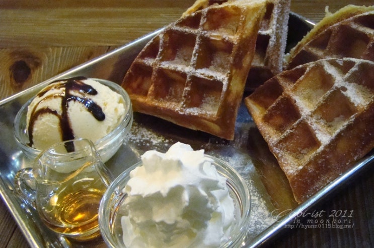 커피공장103 : In 파주시 헤이리 (Waffle, Caramel...