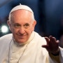 바티칸, "가톨릭은 동성애자를 포용해야 한다"고 발표하다