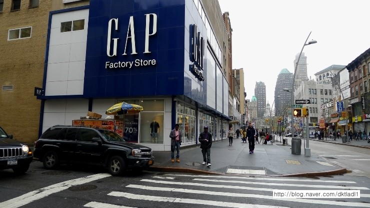 Gap 2024 fulton street