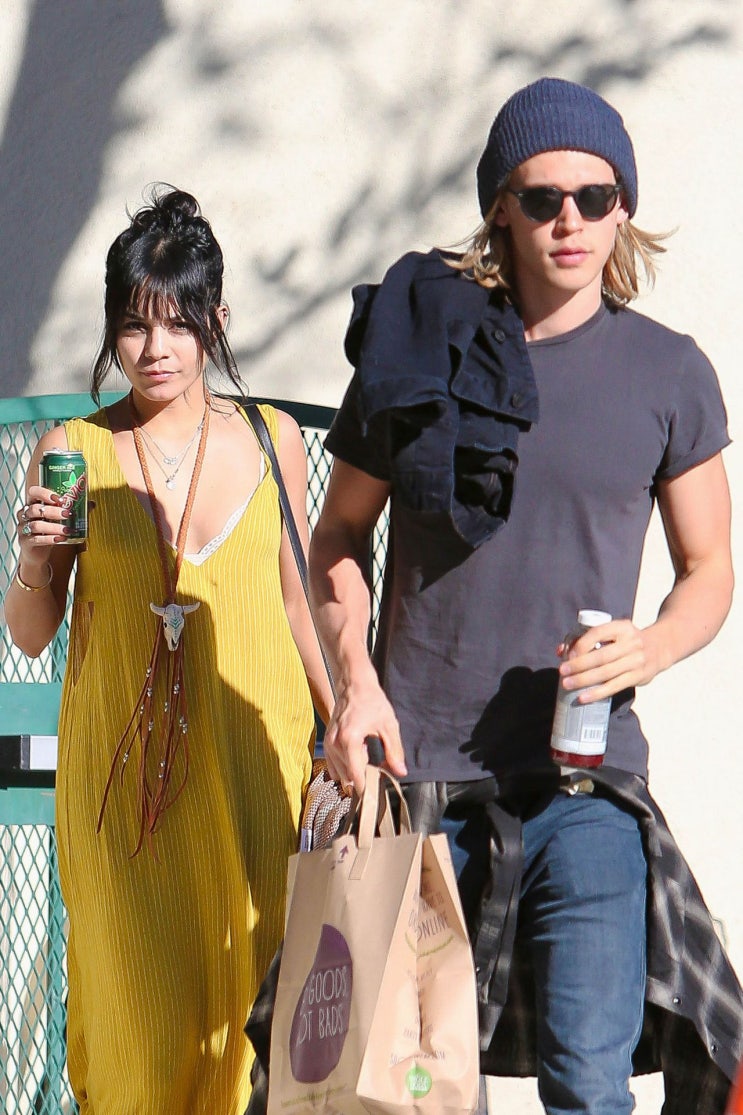 Vanessa Hudgens & Austin Butler Make Whole Foods Run Ahead of ...