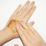 겨울 손관리법 :: 겨울철 건조한 손 보습관리하기(패셔너블 퍼퓸드 핸드크림,손각질제거)