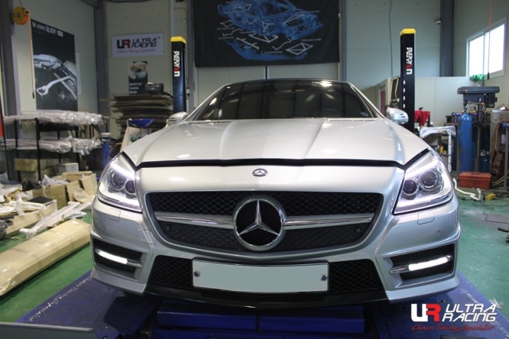 BENZ SLK 200 R172 울트라레이싱 스트럿바, 리어 하체보강, Mercedes Benz SLK200 (R172 ...