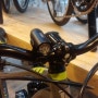 [신제품] 작지만 강력한 USB충전식 자전거 라이트 RHINOZ