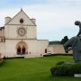 [이탈리아]아씨시 성 프란체스코 성당(Basilica Papale di San Francesco d'Assisi)이 풍기는 엄숙함과 평화로움