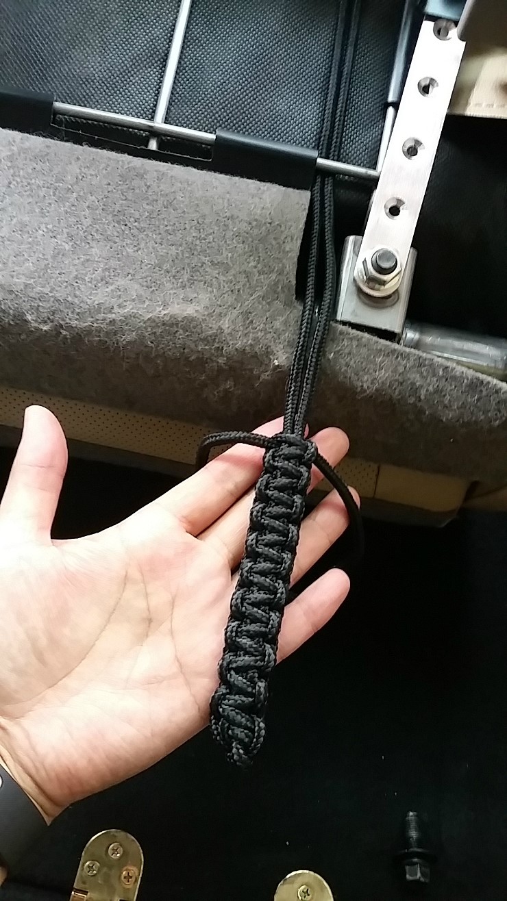 올뉴카니발 3열 이동 손잡이와 2열 이동 손잡이 다이..... ( 그냥 뒤에서 잡아 당기면 시트가 이동 합니다. 앞 뒤로.. 개 저렴  다이.... ) : 네이버 블로그