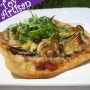 Eggplant & Rocket Pizza