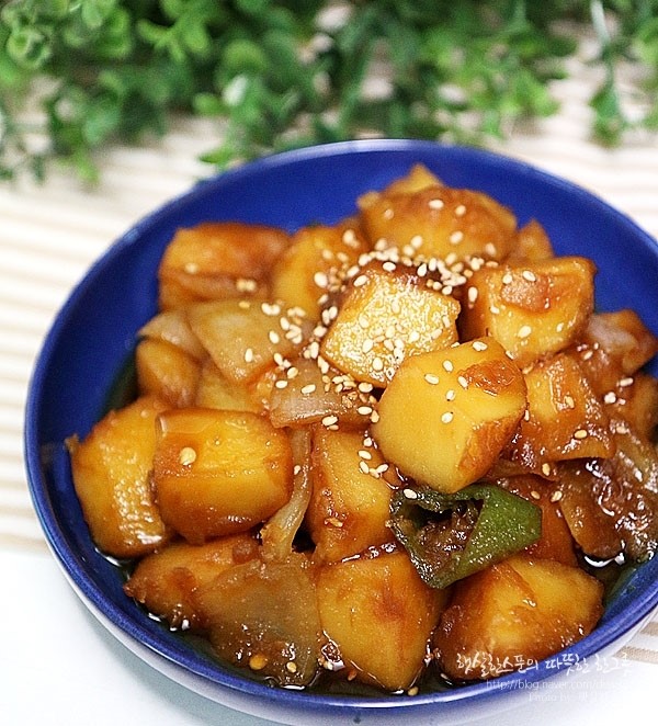 감자조림 황금레시피~ 포슬포슬 햇감자로 맛있게 만드는법! : 네이버 블로그