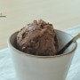 초코 아이스크림의 결정판!! 절대 한입만 먹을수 없는 72% 카카오닙 초코 아이스크림.