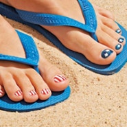 여름 맨발에는 페디큐어로 센스 있는 발 가꾸기
