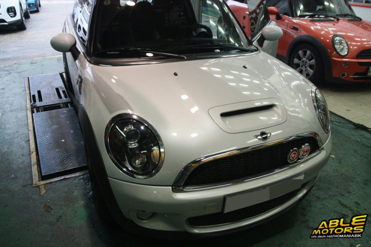 부산 - BMW MINI 쿠퍼 캠든 - 트렁크 리드 스위치 불량으로 교환작업!! - 에이블모터스 : 네이버 블로그 부산 - Bmw Mini 쿠퍼 캠든 - 트렁크 리드 스위치 불량으로 교환작업!! - 에이블모터스 : 네이버 블로그