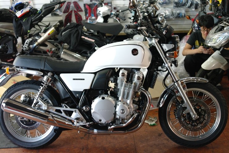 Cb1000ex top