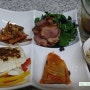 식판다이어트 - 현미밥, 훈제오리새싹채소샐러드, 데친두부간장소스,건새우견과볶음, 묶은지