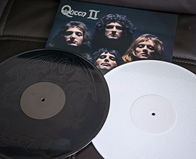 퀸(QUEEN) 2집 'QUEEN Ⅱ' LP - Back To Black Series : 네이버 블로그