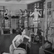 1940년대 여성 헬스장