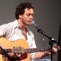 Amos Lee- Jails & Bombs