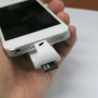 아이폰도 마이크로 SD 카드 리더기 사용이 가능하다. 애플 OTG 리프 아이엑세스