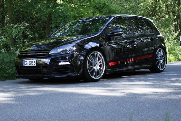 Volkswagen Golf 6 Tuning черный
