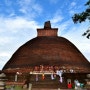 [아누라다푸라] 신할리족 왕국의 수도였던 고대 도시 아누라다푸라(Anuradhapura)
