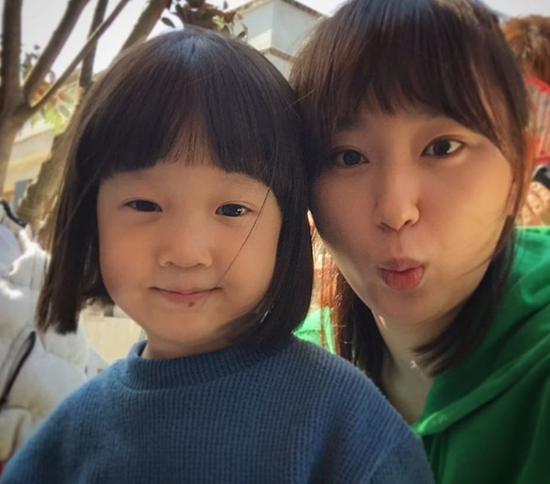 응답하라1988 진주 아역배우 김설 똘망똘망하게 생긴 외모 귀여웡! : 네이버 블로그