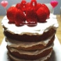 올리비아의 홈베이킹 어머니 생신케이크 모카크림치즈 딸기케이크