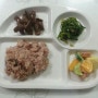 40개월 아기식단, 아기반찬 / 잡곡밥, 소고기구이, 시금치나물, 과일샐러드