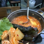 은주정[방산시장]김치찌개를 먹는 새로운 방식.