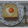 베이컨과 사과를 이용한 아침식사 '사랑의 3단 토스트'