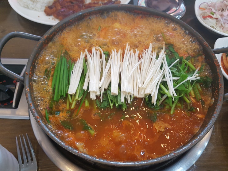 정왕동 민물 매운탕 :: 맛있는 남한강 메기 매운탕 : 네이버 블로그