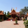 캄보디아 씨엠립 킬링필드의 아픔을 간직한 왓트마이(와트마이) 사원