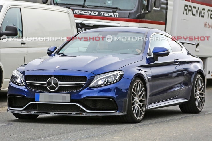 [스파이샷] 메르세데스-AMG C63 R 쿠페…엄청난 존재감의 C클래스 : 네이버 블로그