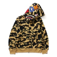 [판매중] 10월22일 bape 1st CAMO SHARK FULL ZIP HOODIE 베이프 퍼스트카모 풀집업 샤크후드 황계 XL사이즈 (1장)