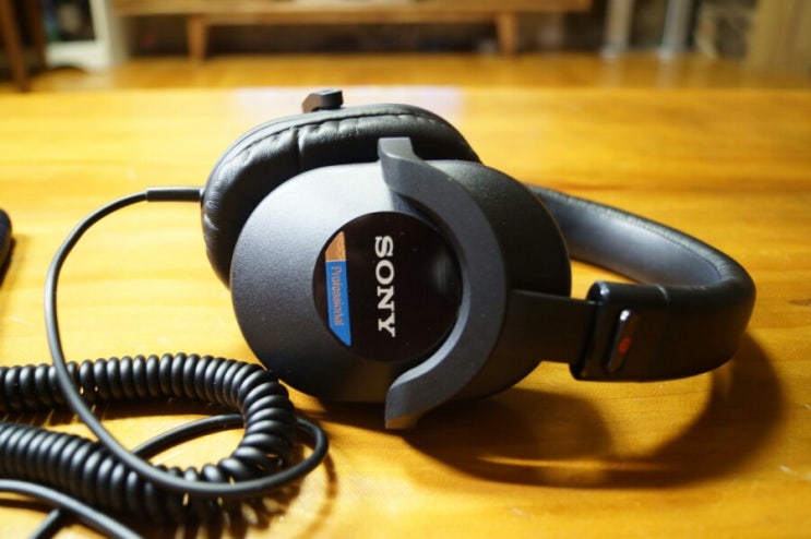 리뷰] 프로를 지향하다, SONY(소니) MDR-7510 모니터링 헤드폰을