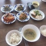 오늘 아침밥 멸치볶음, 달래 간장, 오이무침, 김치, 파김치