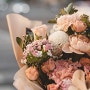 어버이날 카네이션 꽃다발은 서울역꽃집 퓨얼리영플라워에서 준비 끝!