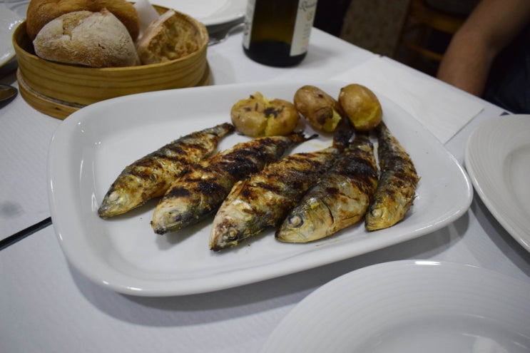 리스본 맛집 : 정어리구이 전문점 Zapata