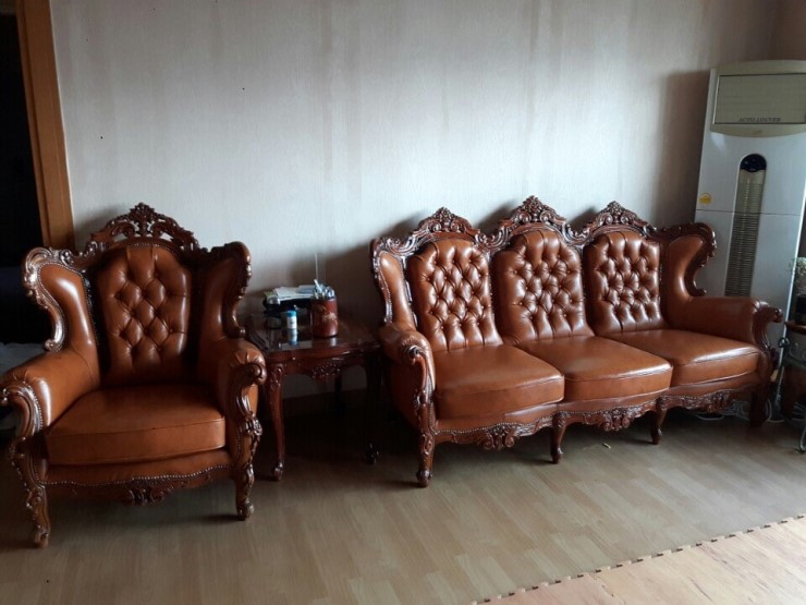 [가죽쇼파 천갈이] 앤틱 쇼파천갈이 후기 사진 in 일산 카이로스 쇼파천갈이! (문자견적가능한 놀라운 그곳!) 브라운컬러의 앤틱 ...