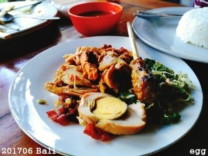 [2017] 우붓 맛집 : 나시 아얌 끄데와딴 이부 망쿠 (Nasi Ayam Kedewatan Ibu M....