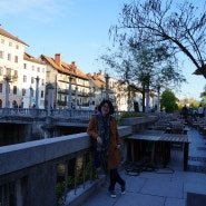 Ljubljana 4 : 류블랴니차 강을 따라 거닐며 해가 저무는 구시가 풍경을 즐기다 'Mestni trg'를 지나 프레셰렌 광장에 가서 류블랴나 야경을 즐기다.