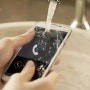 물놀이의 계절 방수되는 스마트폰 방수팩 없이 가능한가?
