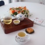 교양차행 - 아리산우롱(阿里山烏龍) /Geow Yong Tea Hong - Oolong Tea +펑리수